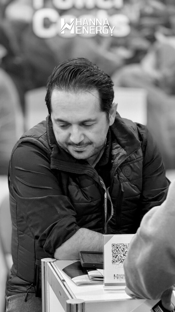 Farbod Servati 576x1024